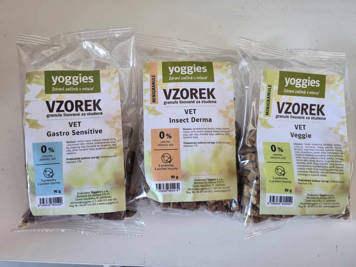 Smaksprøve av Yoggies VET kaldpresset hundefôr fra veterinærserien